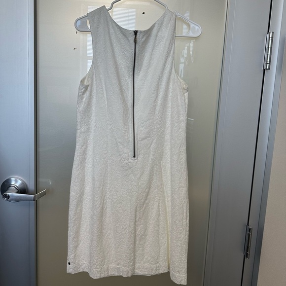Hatley White Sleeveless Shift Dress size 10 with Textured Sea Horse Pattern - Picture 4 of 5
